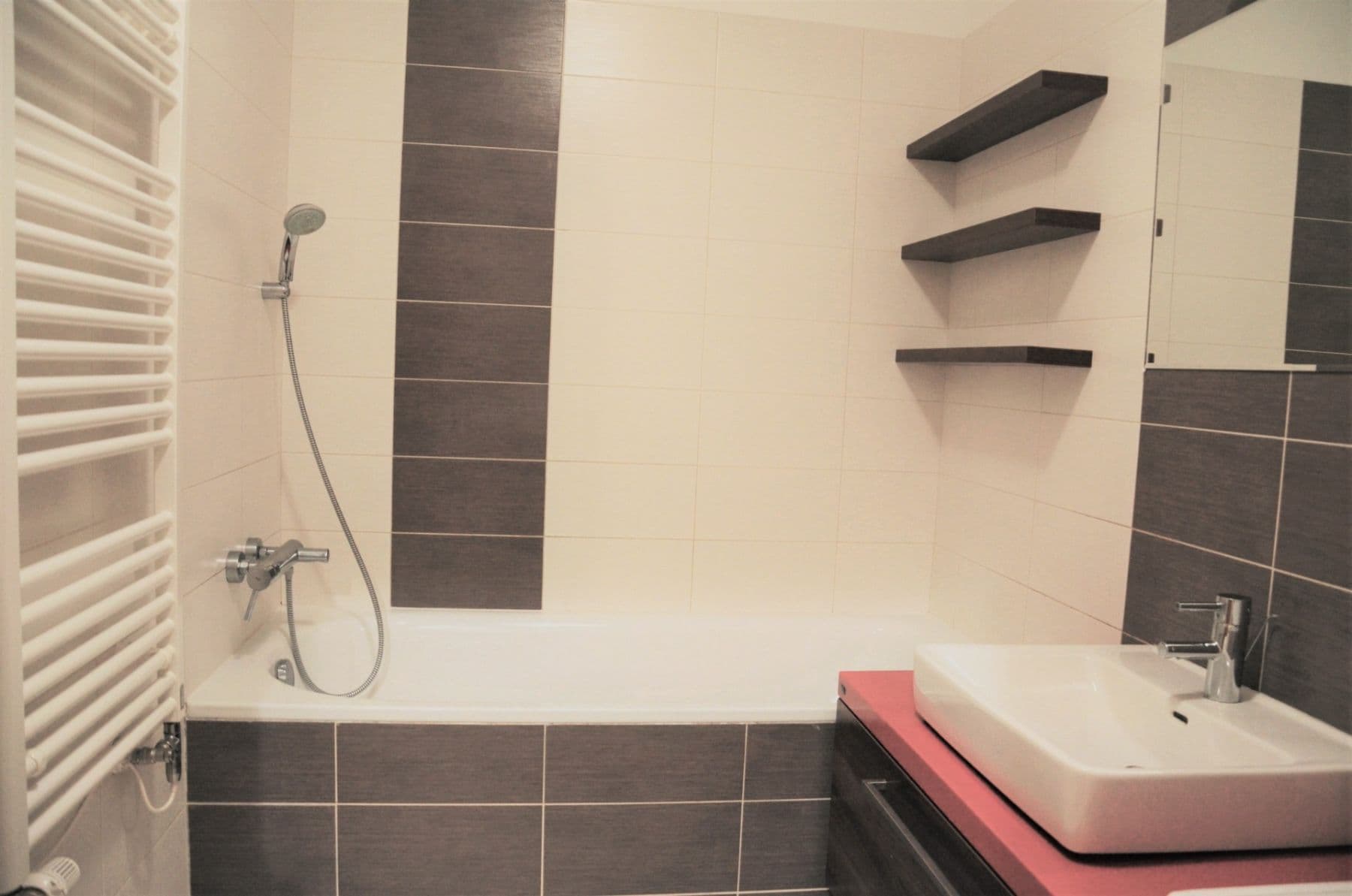 Prenájom bytu 2-izbový 63 m², U Uranie, Praha, Praha Prenájom bytu 2-izbový 63 m², U Uranie, Praha, Praha