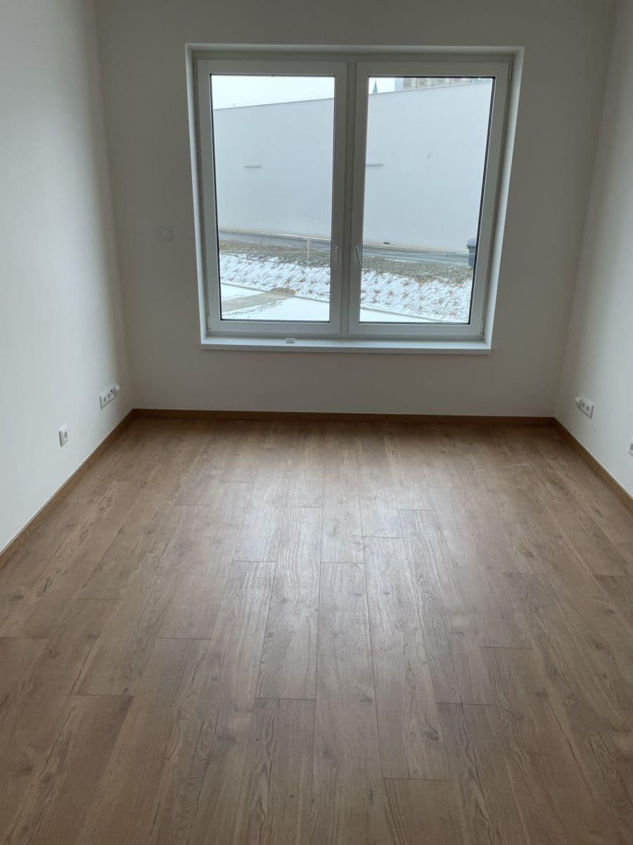 Predaj bytu 3-izbový 83 m², Na Pile, Zásmuky, Středočeský kraj Predaj bytu 3-izbový 83 m², Na Pile, Zásmuky, Středočeský kraj