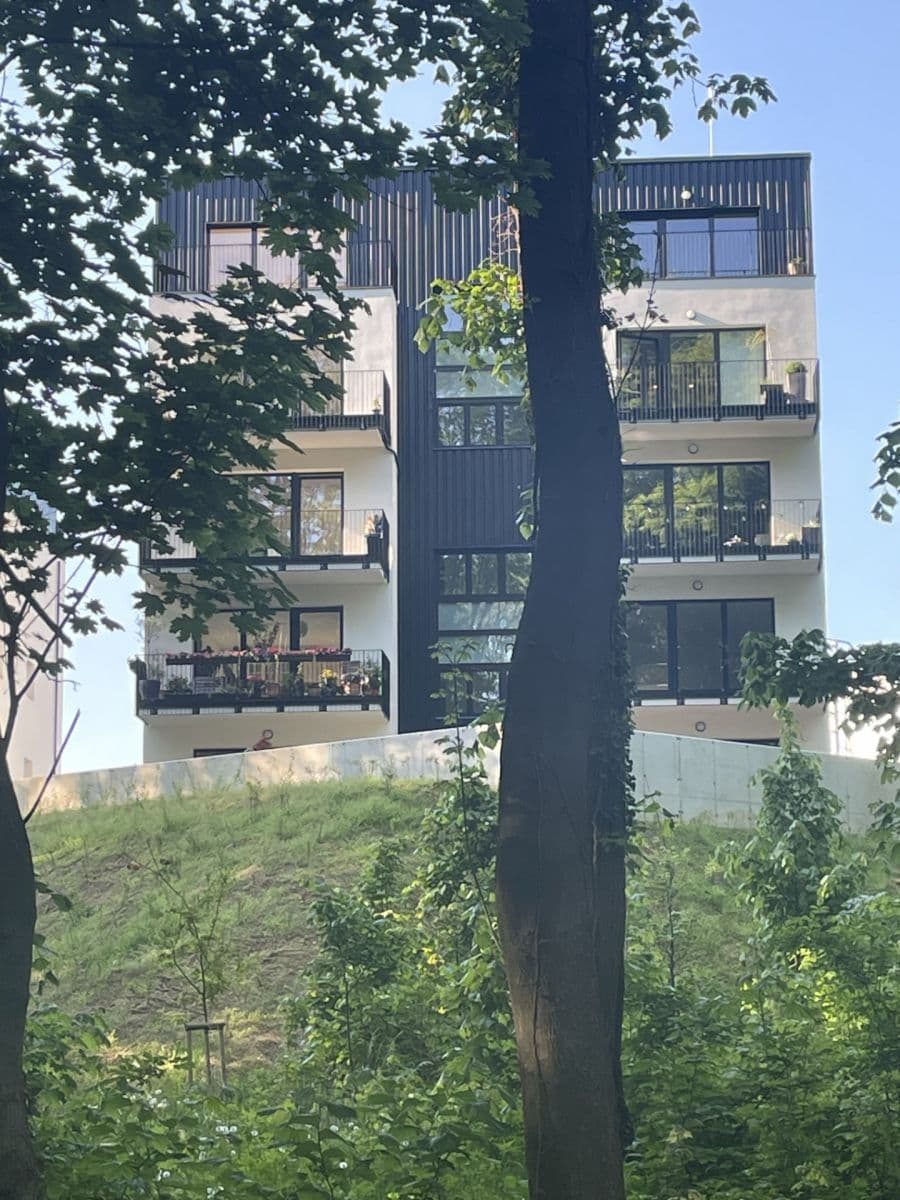 Predaj bytu 3-izbový 83 m², Na Pile, Zásmuky, Středočeský kraj Predaj bytu 3-izbový 83 m², Na Pile, Zásmuky, Středočeský kraj