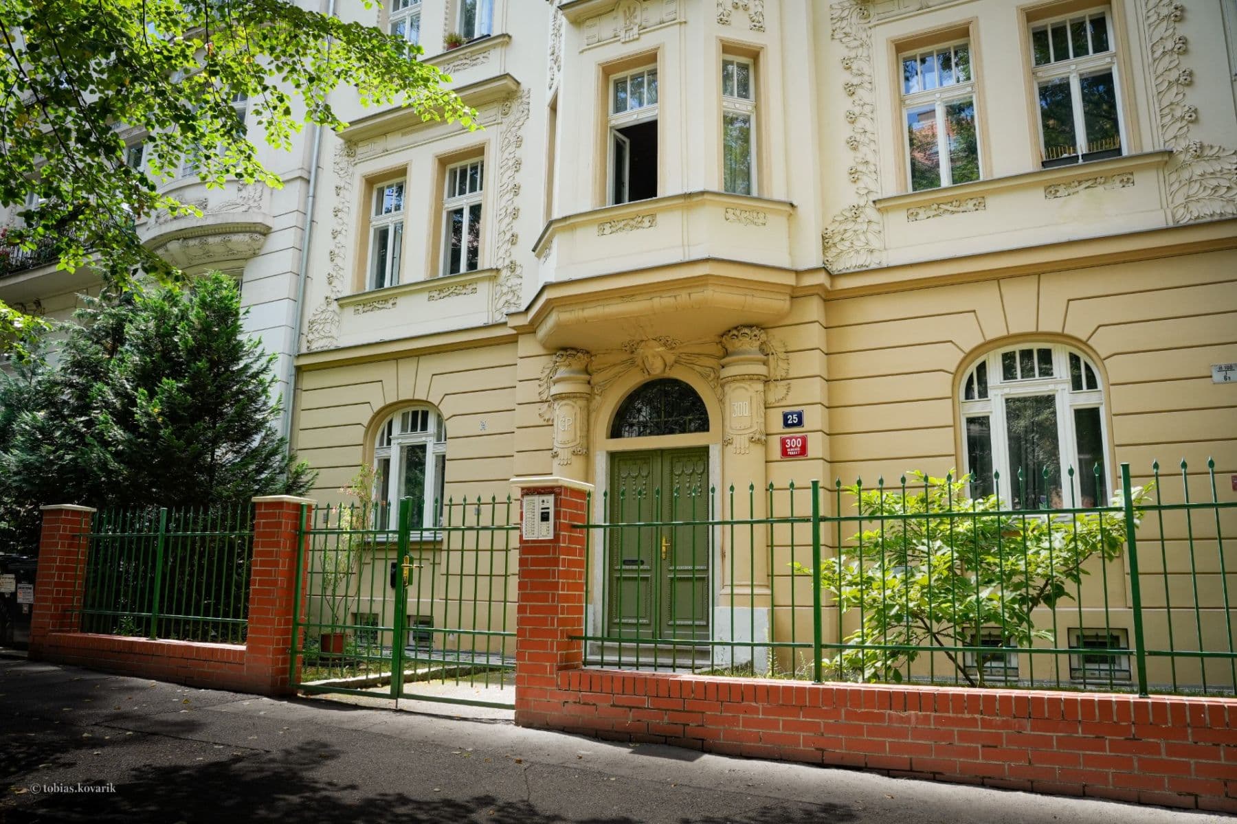 Prenájom bytu 3-izbový 85 m², Čechova, Praha, Praha Prenájom bytu 3-izbový 85 m², Čechova, Praha, Praha