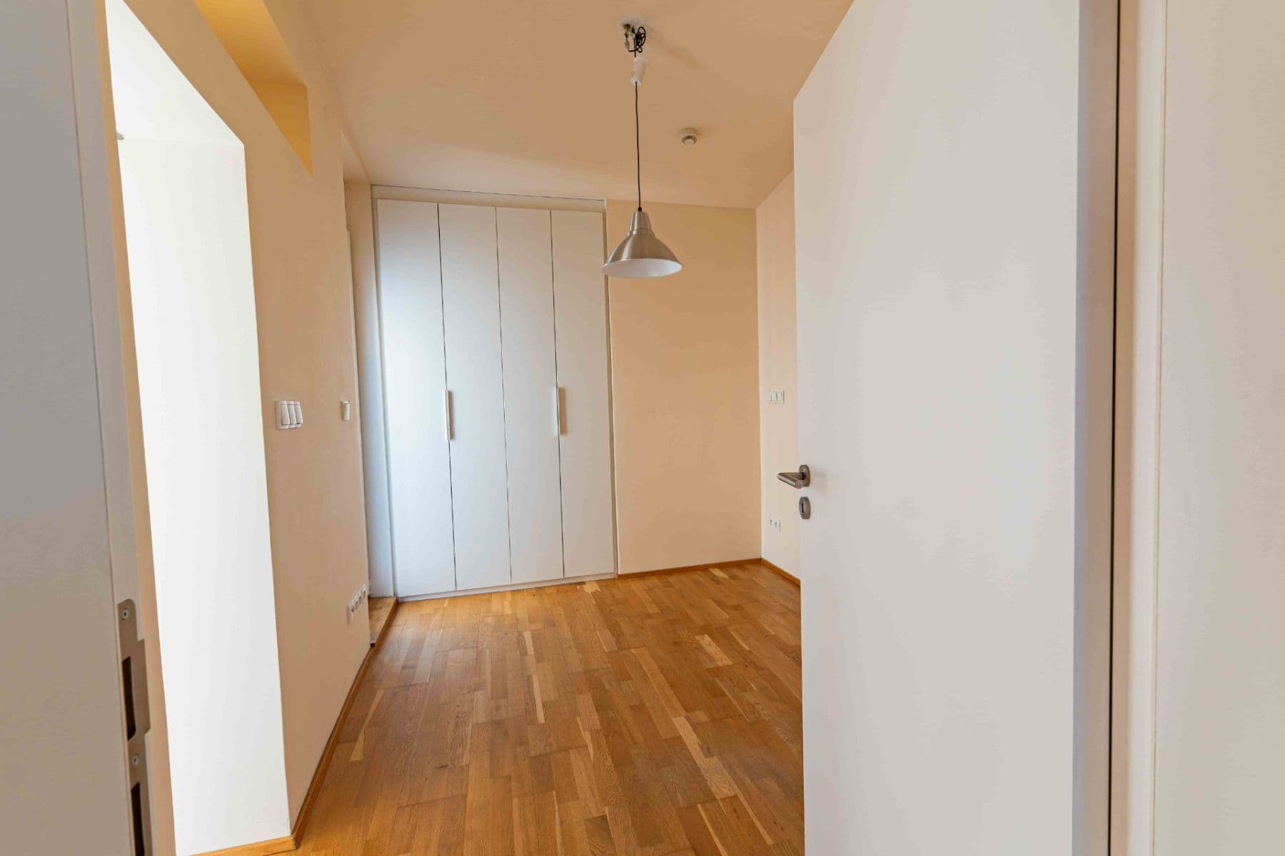 Prenájom bytu 3-izbový 85 m², Čechova, Praha, Praha Prenájom bytu 3-izbový 85 m², Čechova, Praha, Praha
