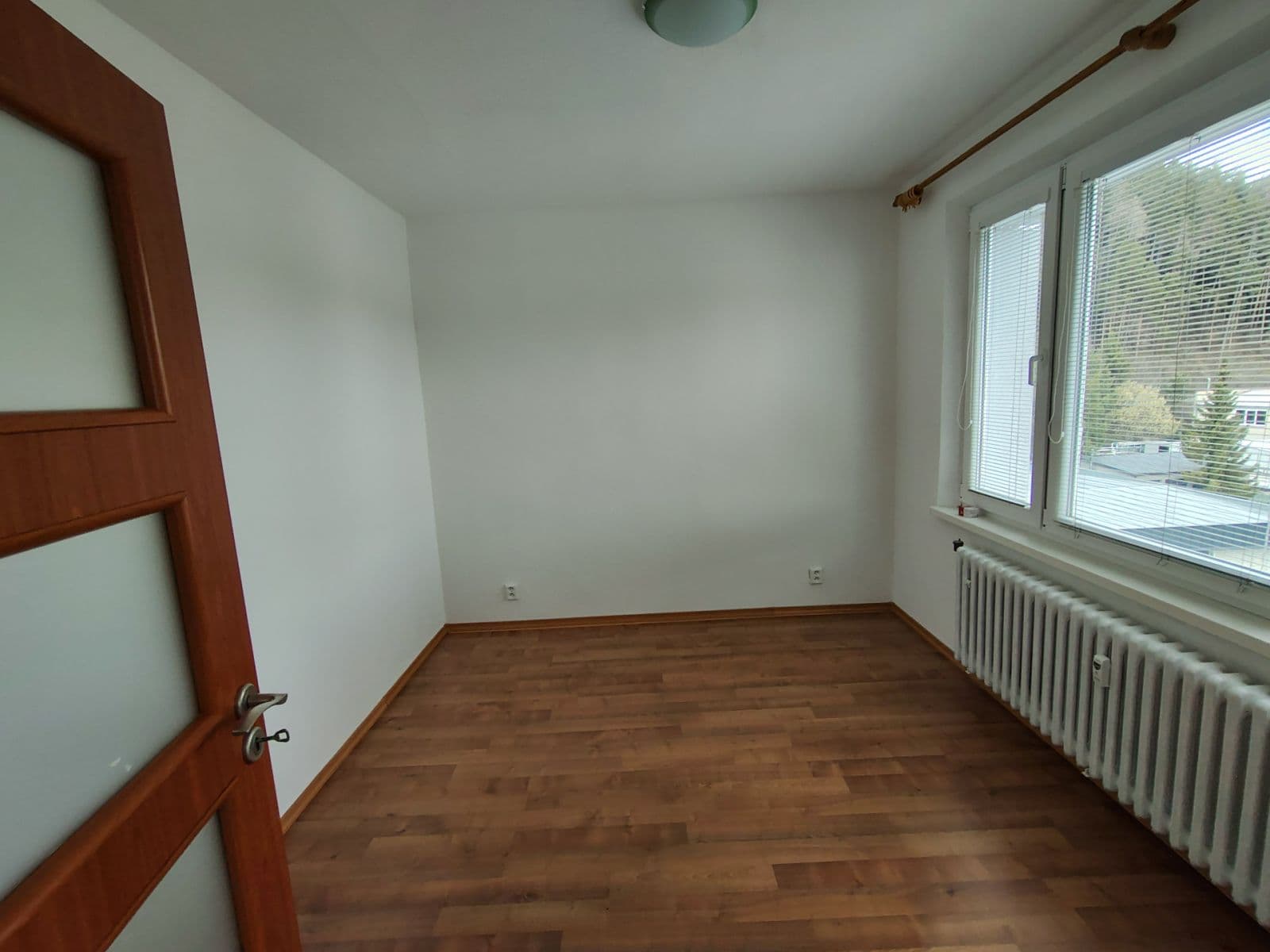 Prenájom bytu 3-izbový 62 m², Vyšné fabriky, Liptovský Hrádok, Žilinský kraj Prenájom bytu 3-izbový 62 m², Vyšné fabriky, Liptovský Hrádok, Žilinský kraj