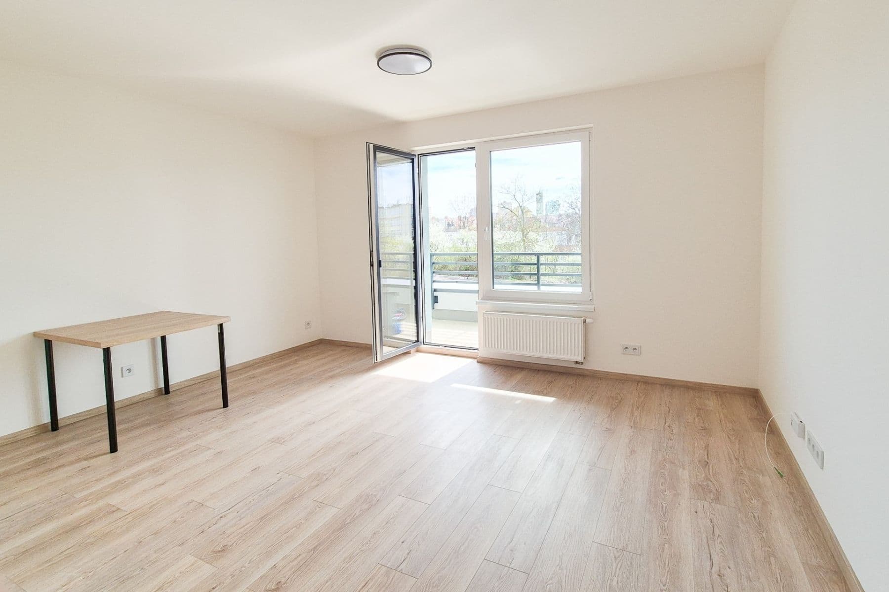 Prenájom bytu 1-izbový 33 m², Strančická, Praha, Praha Prenájom bytu 1-izbový 33 m², Strančická, Praha, Praha