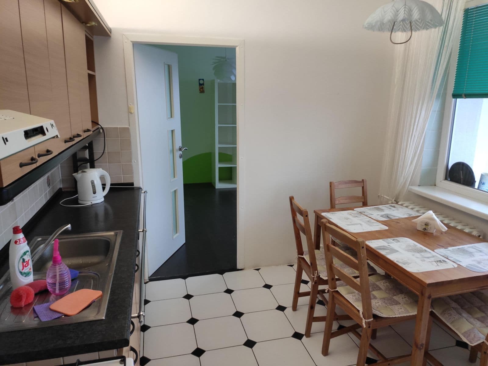 Predaj bytu 3-izbový 75 m², Konečná, Karlovy Vary, Karlovarský kraj Predaj bytu 3-izbový 75 m², Konečná, Karlovy Vary, Karlovarský kraj