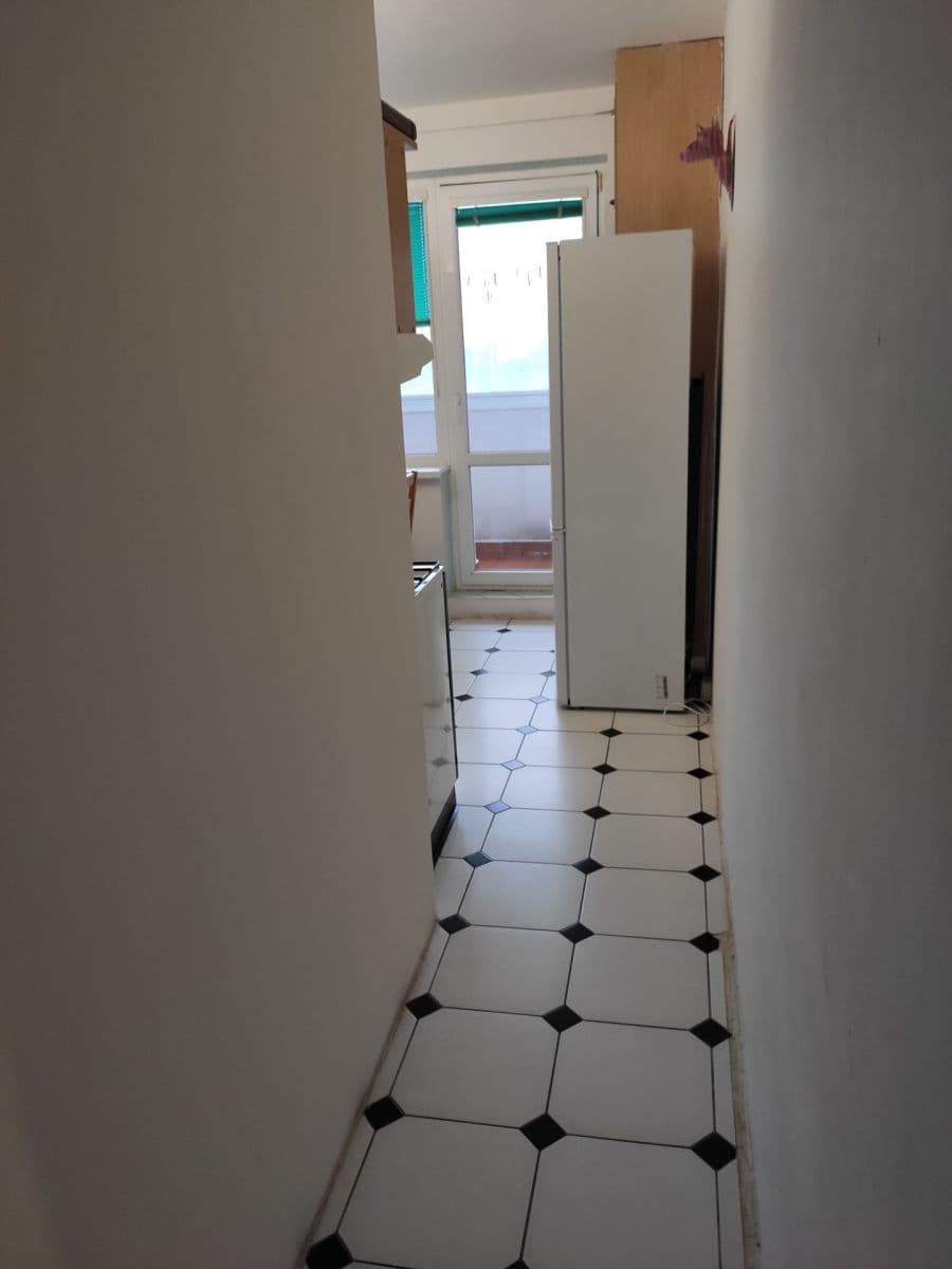 Predaj bytu 3-izbový 75 m², Konečná, Karlovy Vary, Karlovarský kraj Predaj bytu 3-izbový 75 m², Konečná, Karlovy Vary, Karlovarský kraj