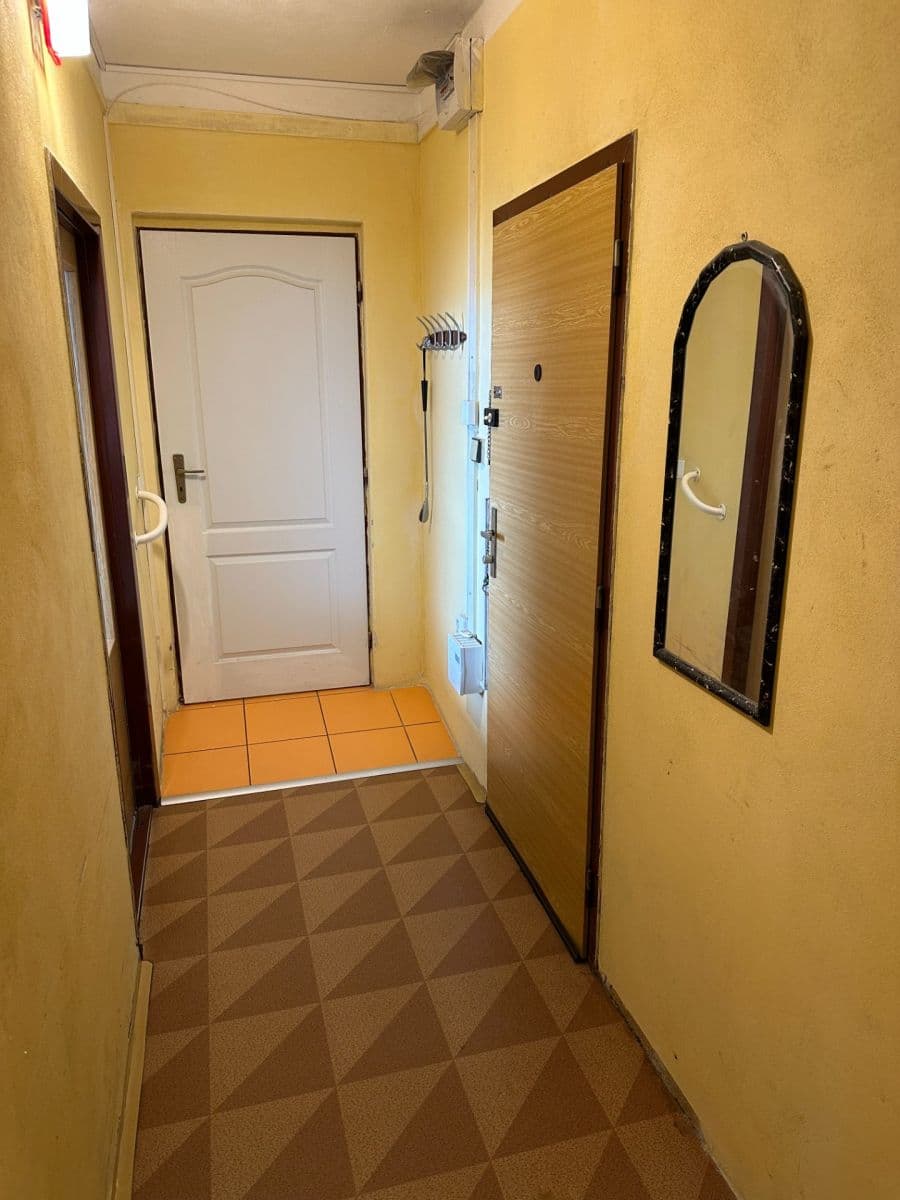 Prenájom bytu 2-izbový 43 m², Rožňavská, Olomouc, Olomoucký kraj Prenájom bytu 2-izbový 43 m², Rožňavská, Olomouc, Olomoucký kraj