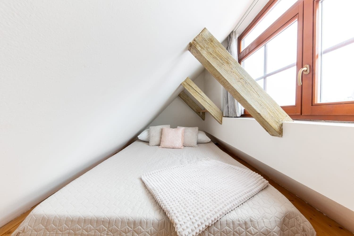 Prenájom bytu 1-izbový 36 m², Červený kopec, Brno, Jihomoravský kraj Prenájom bytu 1-izbový 36 m², Červený kopec, Brno, Jihomoravský kraj