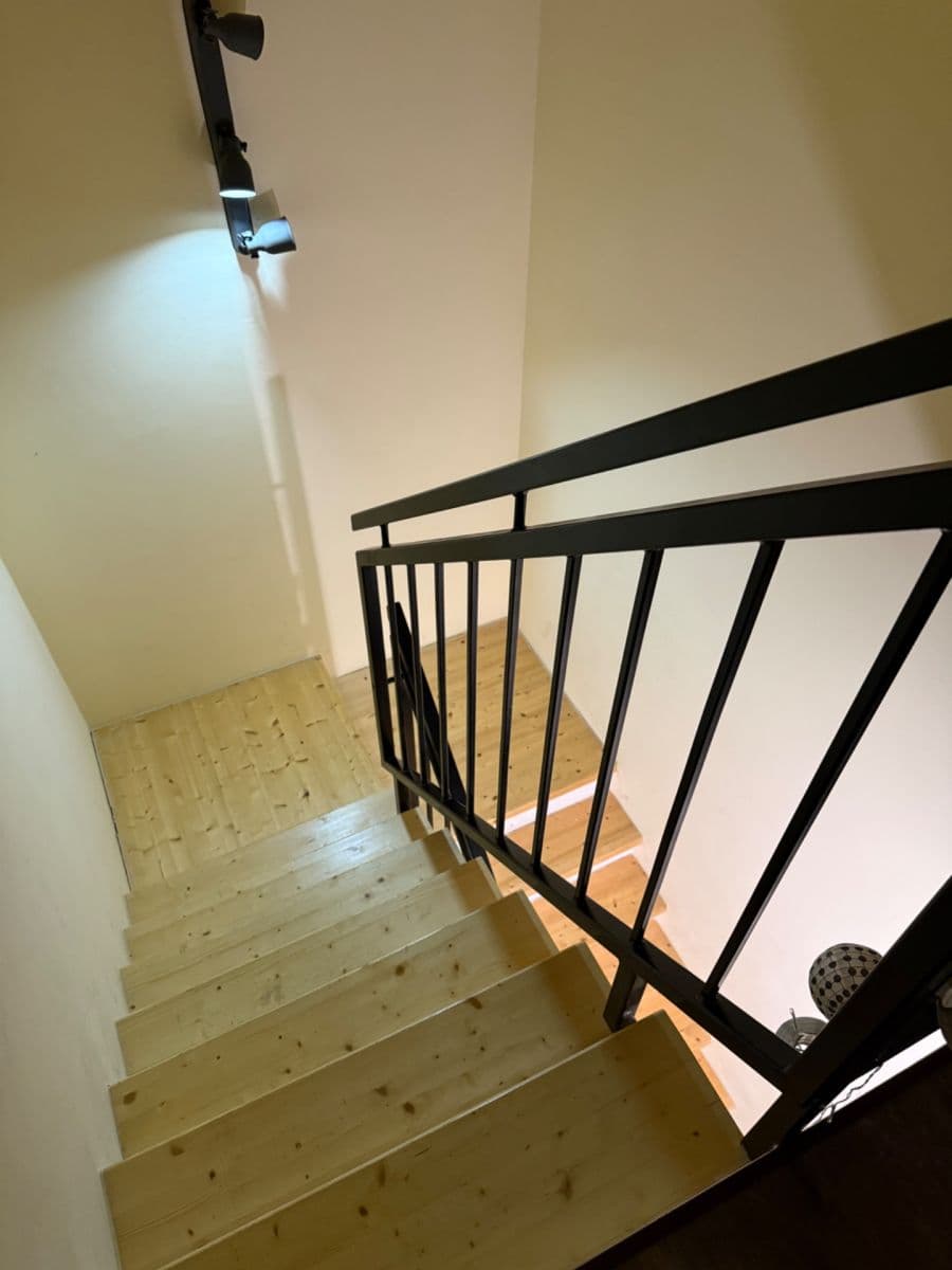 Prenájom bytu 3-izbový 77 m², Horská, Jenišov, Karlovarský kraj Prenájom bytu 3-izbový 77 m², Horská, Jenišov, Karlovarský kraj