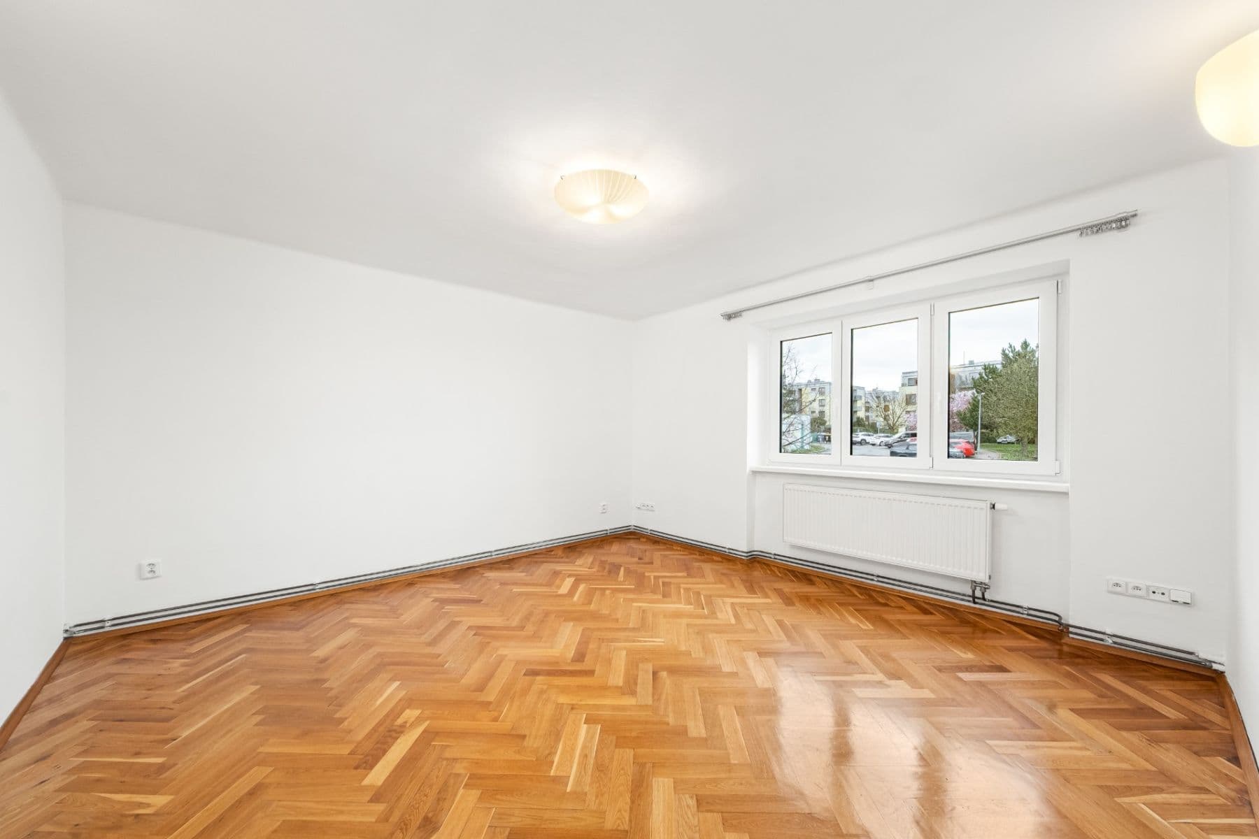 Predaj bytu 3-izbový 60 m², Mladých, Praha, Praha Predaj bytu 3-izbový 60 m², Mladých, Praha, Praha