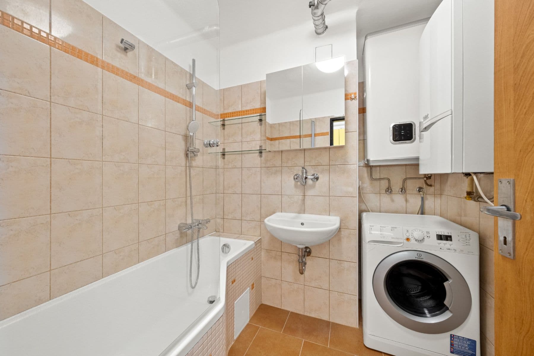 Predaj bytu 3-izbový 60 m², Mladých, Praha, Praha Predaj bytu 3-izbový 60 m², Mladých, Praha, Praha