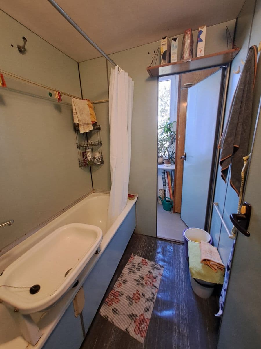 Prenájom bytu 1-izbový 30 m², Plzeňská, České Budějovice, Jihočeský kraj Prenájom bytu 1-izbový 30 m², Plzeňská, České Budějovice, Jihočeský kraj