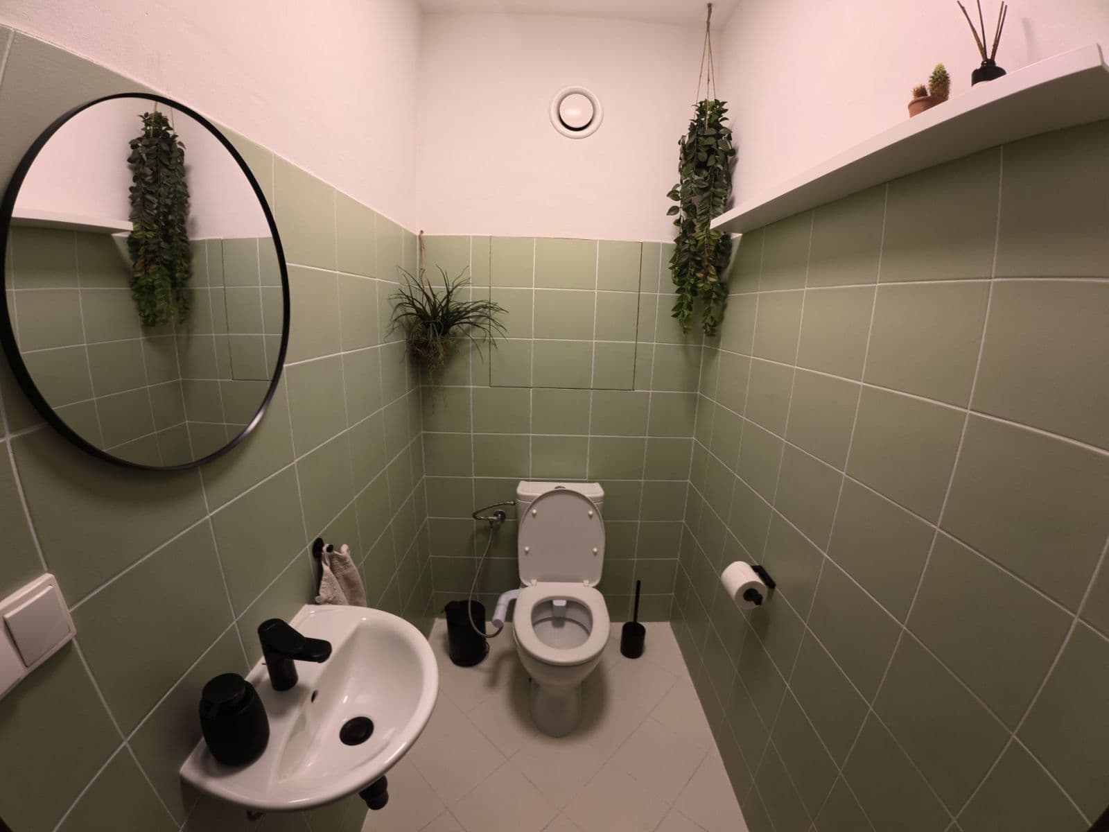 Predaj bytu 3-izbový 66 m², Oranžová, Chrášťany, Středočeský kraj Predaj bytu 3-izbový 66 m², Oranžová, Chrášťany, Středočeský kraj