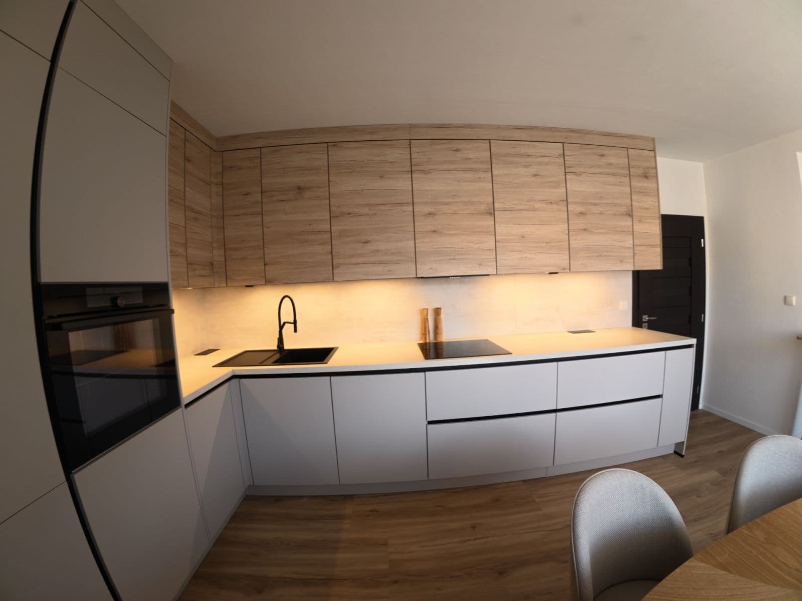 Predaj bytu 3-izbový 66 m², Oranžová, Chrášťany, Středočeský kraj Predaj bytu 3-izbový 66 m², Oranžová, Chrášťany, Středočeský kraj