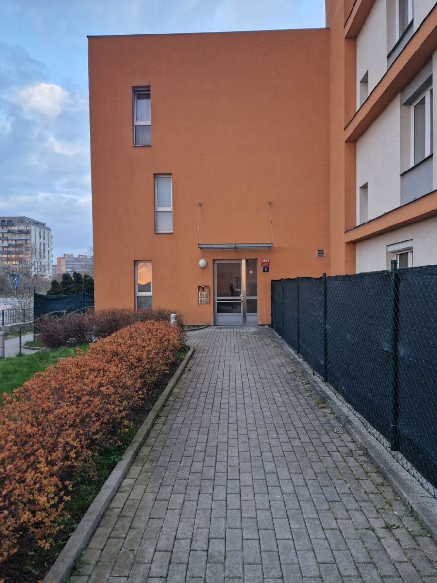 Predaj bytu 1-izbový 37 m², Na Výrovně, Praha, Praha Predaj bytu 1-izbový 37 m², Na Výrovně, Praha, Praha
