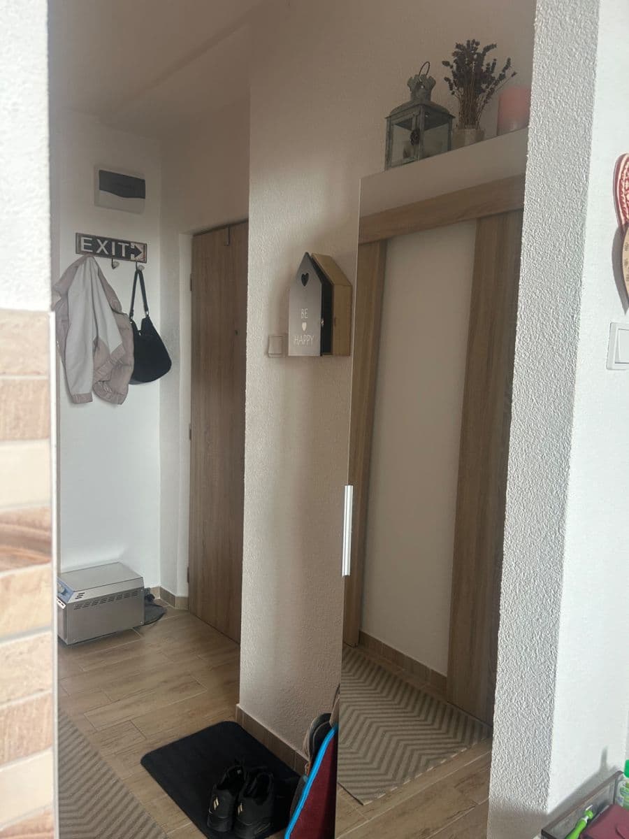 Prenájom bytu 1-izbový 36 m², Štúrova, Detva, Banskobystrický kraj Prenájom bytu 1-izbový 36 m², Štúrova, Detva, Banskobystrický kraj