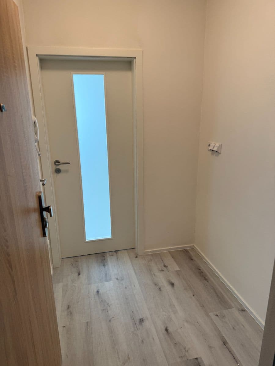 Prenájom bytu 1-izbový 23 m², Mlýnská, Rychnov u Jablonce nad Nisou, Liberecký kraj Prenájom bytu 1-izbový 23 m², Mlýnská, Rychnov u Jablonce nad Nisou, Liberecký kraj