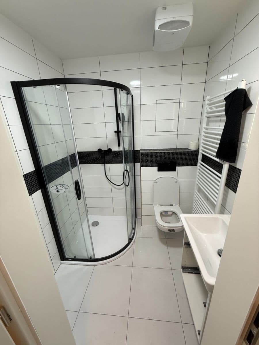 Prenájom bytu 1-izbový 23 m², Mlýnská, Rychnov u Jablonce nad Nisou, Liberecký kraj Prenájom bytu 1-izbový 23 m², Mlýnská, Rychnov u Jablonce nad Nisou, Liberecký kraj