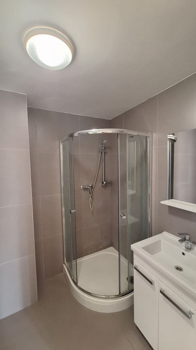 Prenájom bytu 2-izbový 42 m², Na Horkách, Kralupy nad Vltavou, Středočeský kraj Prenájom bytu 2-izbový 42 m², Na Horkách, Kralupy nad Vltavou, Středočeský kraj