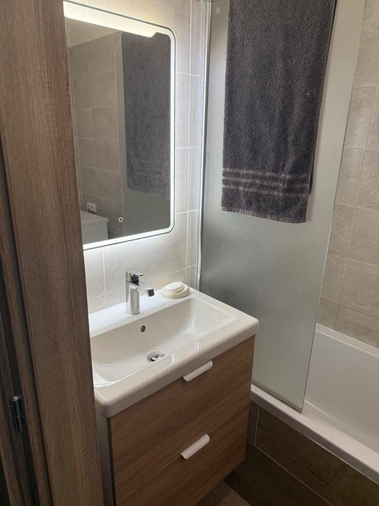 Prenájom bytu 2-izbový 56 m², Starobělská, Ostrava, Moravskoslezský kraj Prenájom bytu 2-izbový 56 m², Starobělská, Ostrava, Moravskoslezský kraj