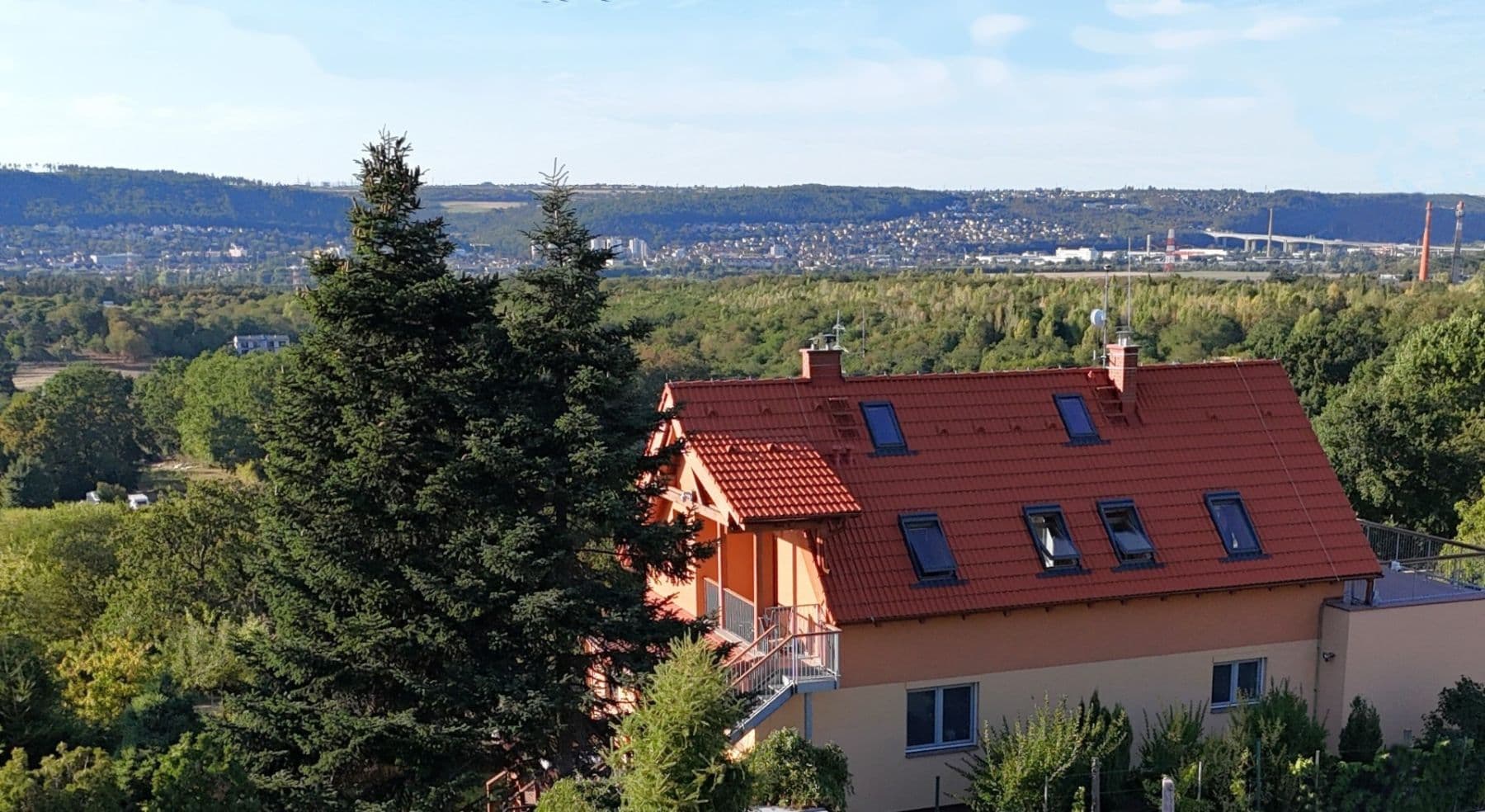 Predaj domu 242 m², pozemek 1.994 m², Za Dálnicí, Praha, Praha Predaj domu 242 m², pozemek 1.994 m², Za Dálnicí, Praha, Praha