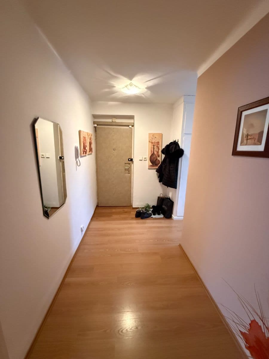 Prenájom bytu 2-izbový 53 m², José Martího, Praha, Praha Prenájom bytu 2-izbový 53 m², José Martího, Praha, Praha