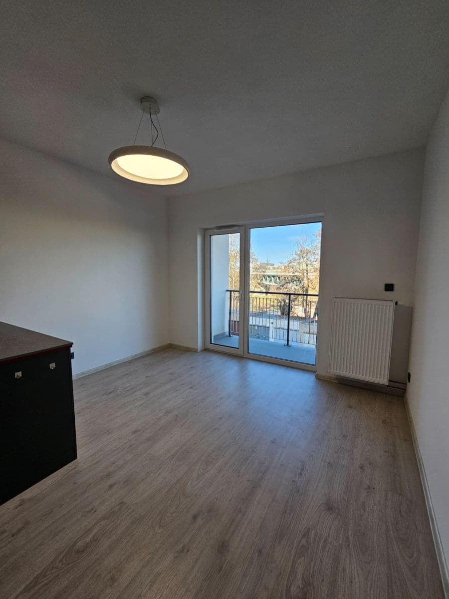 Prenájom bytu 2-izbový 42 m², Pilařská, Plzeň, Plzeňský kraj Prenájom bytu 2-izbový 42 m², Pilařská, Plzeň, Plzeňský kraj