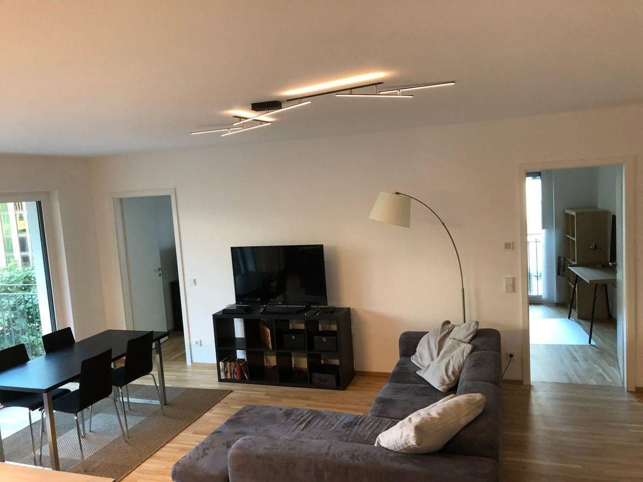 Prenájom bytu 4-izbový 102 m², Wilhelm-Leuschner-Straße 32, Frankfurt am Main, Hesensko Prenájom bytu 4-izbový 102 m², Wilhelm-Leuschner-Straße 32, Frankfurt am Main, Hesensko