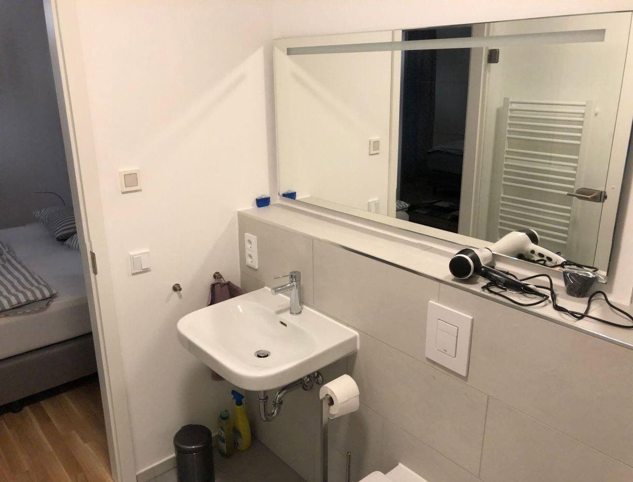 Prenájom bytu 4-izbový 102 m², Wilhelm-Leuschner-Straße 32, Frankfurt am Main, Hesensko Prenájom bytu 4-izbový 102 m², Wilhelm-Leuschner-Straße 32, Frankfurt am Main, Hesensko