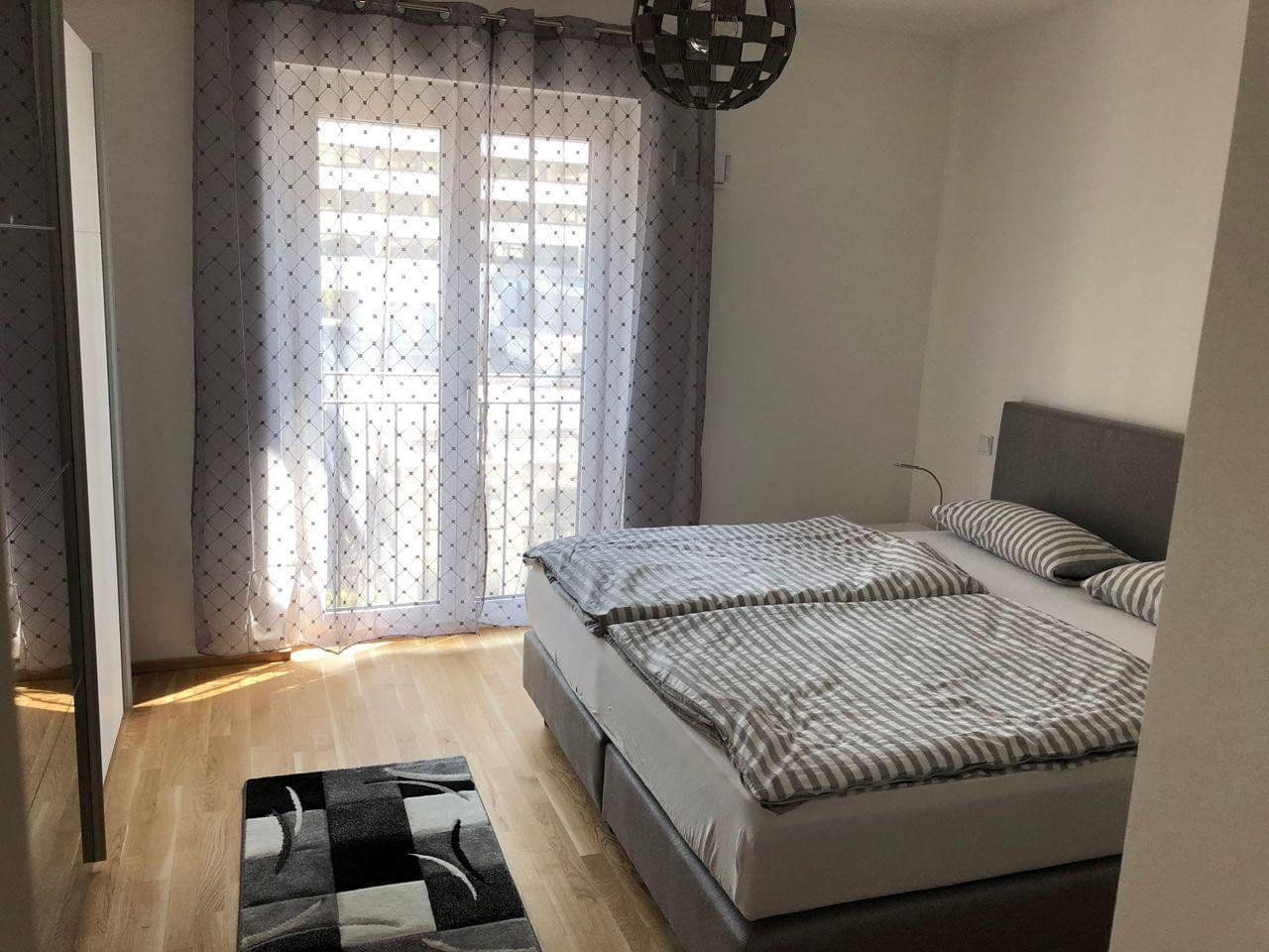 Prenájom bytu 4-izbový 102 m², Wilhelm-Leuschner-Straße 32, Frankfurt am Main, Hesensko Prenájom bytu 4-izbový 102 m², Wilhelm-Leuschner-Straße 32, Frankfurt am Main, Hesensko