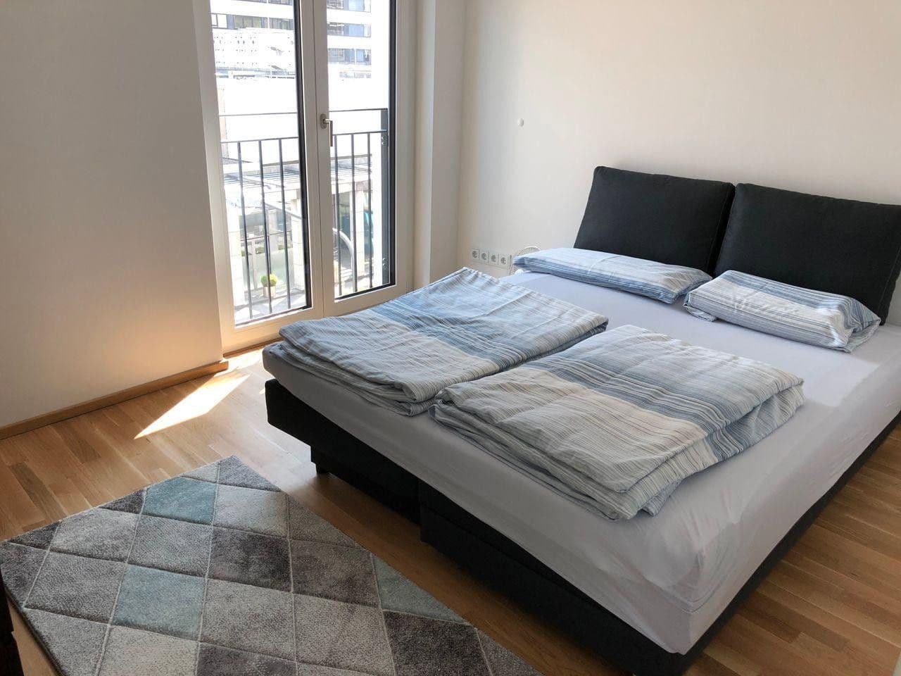 Prenájom bytu 4-izbový 102 m², Wilhelm-Leuschner-Straße 32, Frankfurt am Main, Hesensko Prenájom bytu 4-izbový 102 m², Wilhelm-Leuschner-Straße 32, Frankfurt am Main, Hesensko