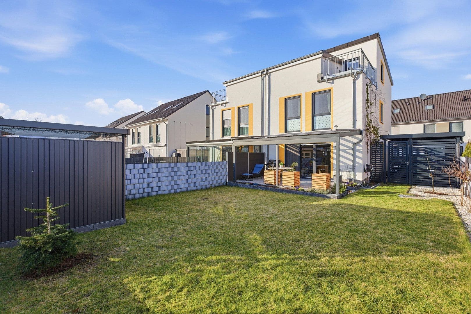 Prenájom domu 148 m², pozemek 262 m², Schulzendorf, Brandenbursko Prenájom domu 148 m², pozemek 262 m², Schulzendorf, Brandenbursko