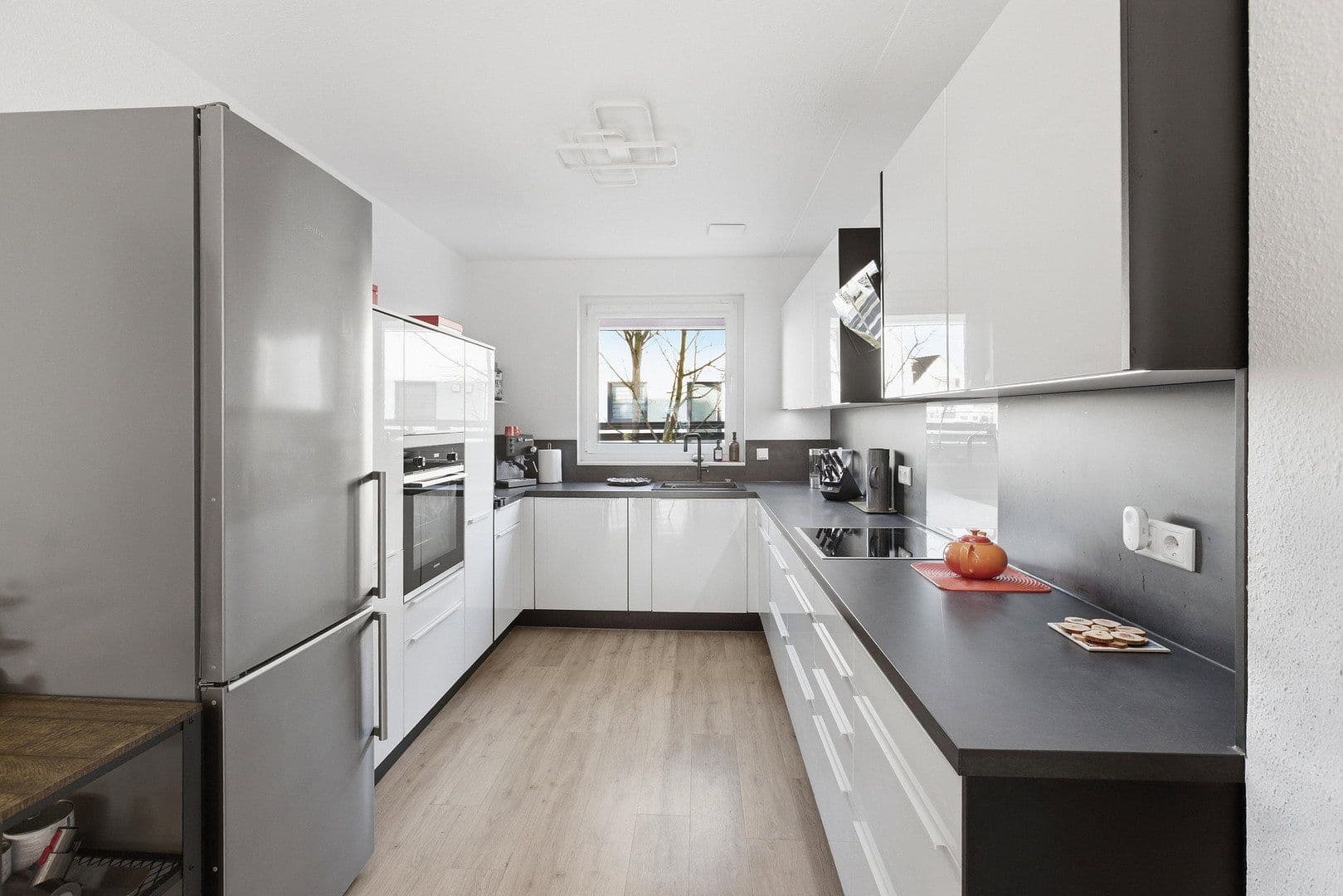 Prenájom domu 148 m², pozemek 262 m², Schulzendorf, Brandenbursko Prenájom domu 148 m², pozemek 262 m², Schulzendorf, Brandenbursko