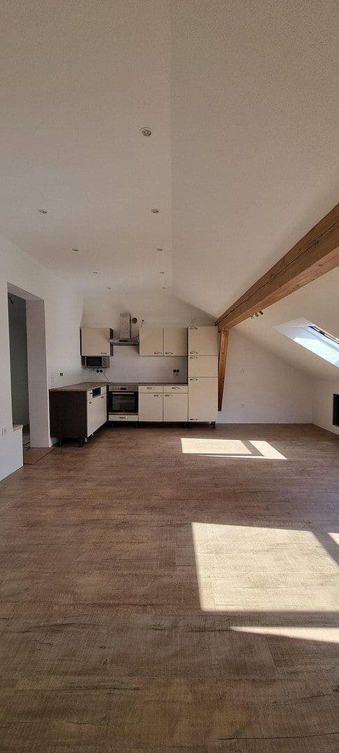 Prenájom bytu 2-izbový 50 m², Tamm, Bádensko-Wurttembersko Prenájom bytu 2-izbový 50 m², Tamm, Bádensko-Wurttembersko