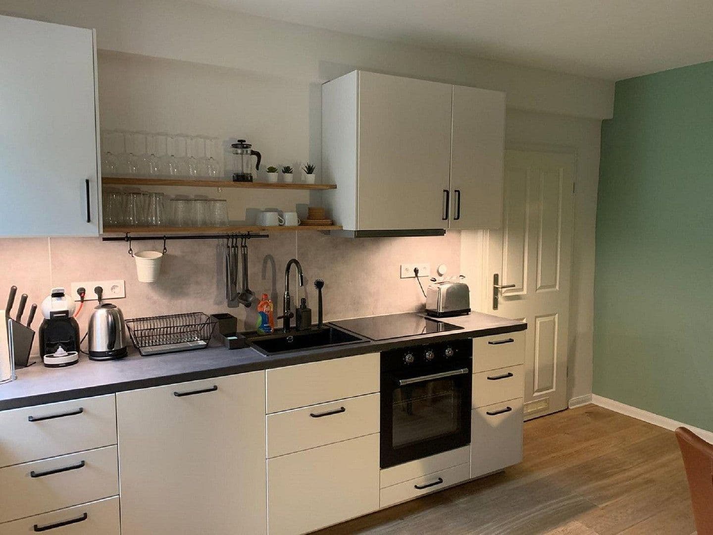 Prenájom bytu 2-izbový 55 m², Lintgasse 18a, Köln, Severné Porýnie - Westfálsko Prenájom bytu 2-izbový 55 m², Lintgasse 18a, Köln, Severné Porýnie - Westfálsko