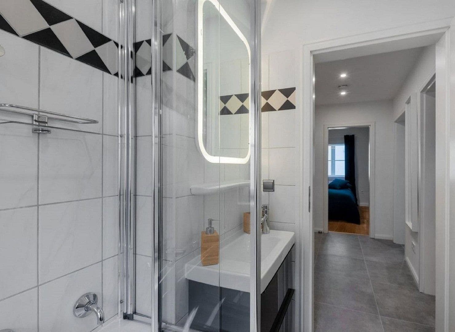 Prenájom bytu 2-izbový 55 m², Lintgasse 18a, Köln, Severné Porýnie - Westfálsko Prenájom bytu 2-izbový 55 m², Lintgasse 18a, Köln, Severné Porýnie - Westfálsko