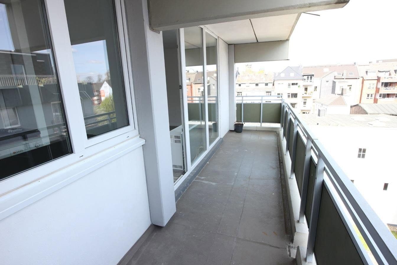 Prenájom bytu 1-izbový 37 m², Florastraße 7, Neuss, Severné Porýnie - Westfálsko Prenájom bytu 1-izbový 37 m², Florastraße 7, Neuss, Severné Porýnie - Westfálsko