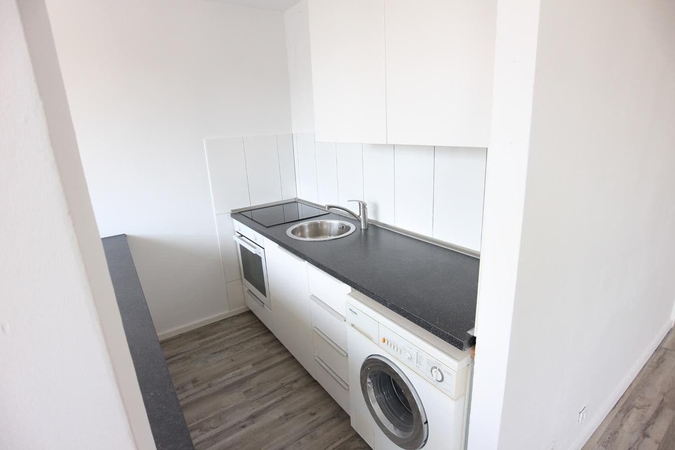 Prenájom bytu 1-izbový 37 m², Florastraße 7, Neuss, Severné Porýnie - Westfálsko Prenájom bytu 1-izbový 37 m², Florastraße 7, Neuss, Severné Porýnie - Westfálsko