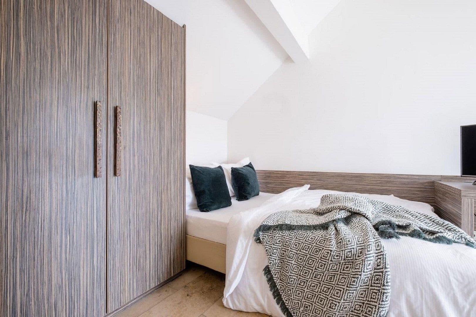 Prenájom bytu 2-izbový 51 m², Stephanienstraße 23, Düsseldorf, Severné Porýnie - Westfálsko Prenájom bytu 2-izbový 51 m², Stephanienstraße 23, Düsseldorf, Severné Porýnie - Westfálsko