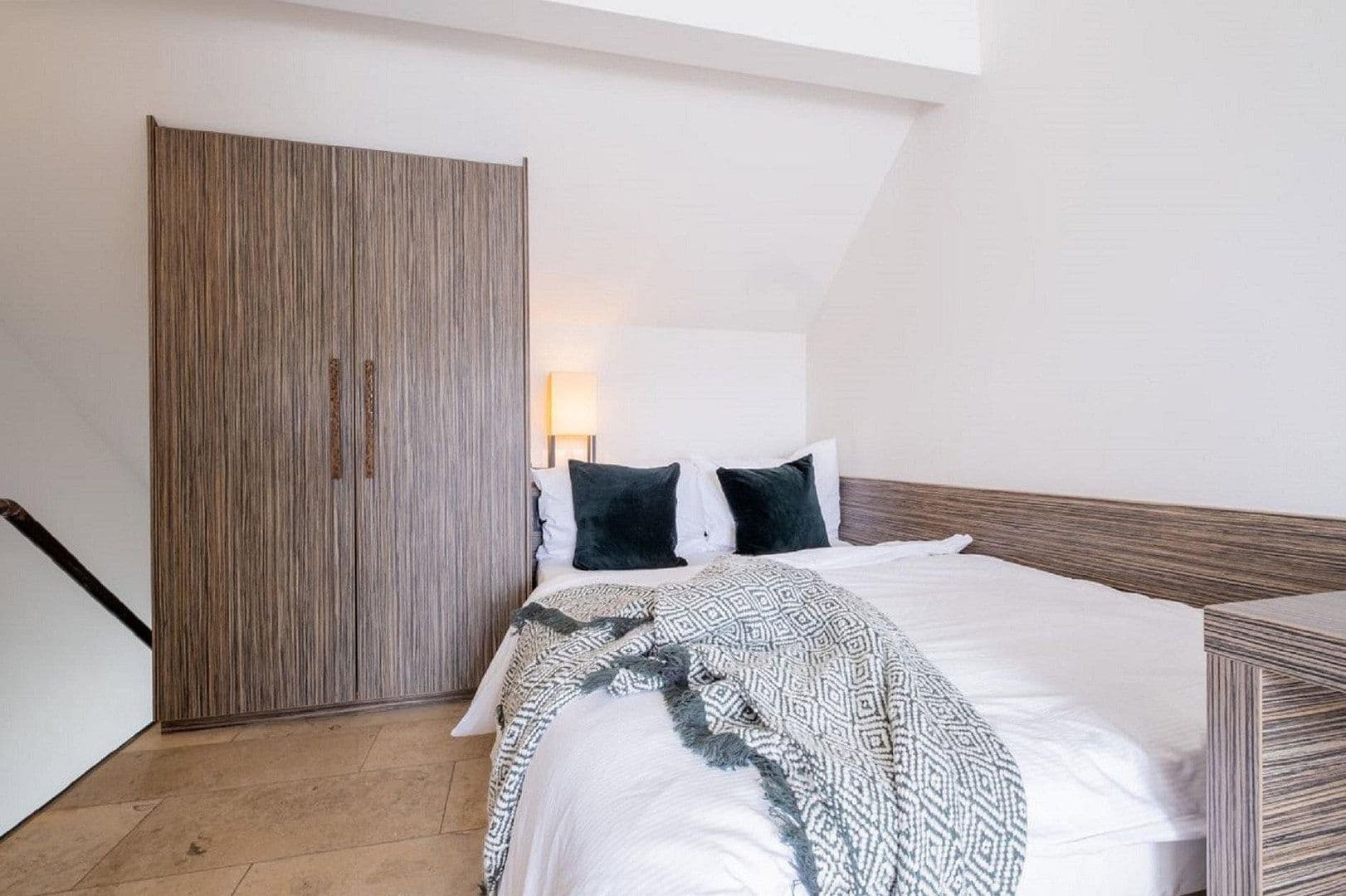 Prenájom bytu 2-izbový 51 m², Stephanienstraße 23, Düsseldorf, Severné Porýnie - Westfálsko Prenájom bytu 2-izbový 51 m², Stephanienstraße 23, Düsseldorf, Severné Porýnie - Westfálsko