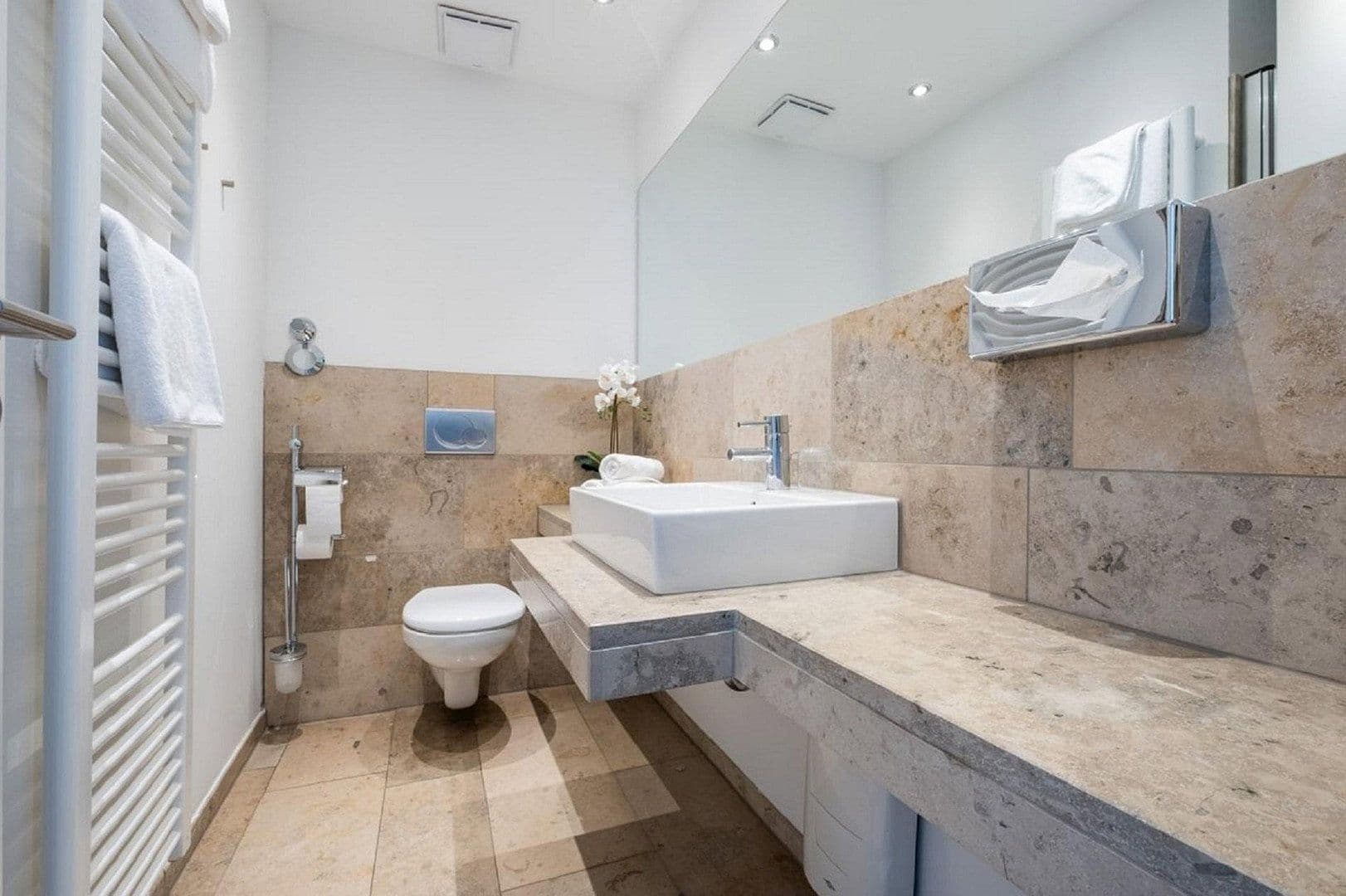 Prenájom bytu 2-izbový 51 m², Stephanienstraße 23, Düsseldorf, Severné Porýnie - Westfálsko Prenájom bytu 2-izbový 51 m², Stephanienstraße 23, Düsseldorf, Severné Porýnie - Westfálsko