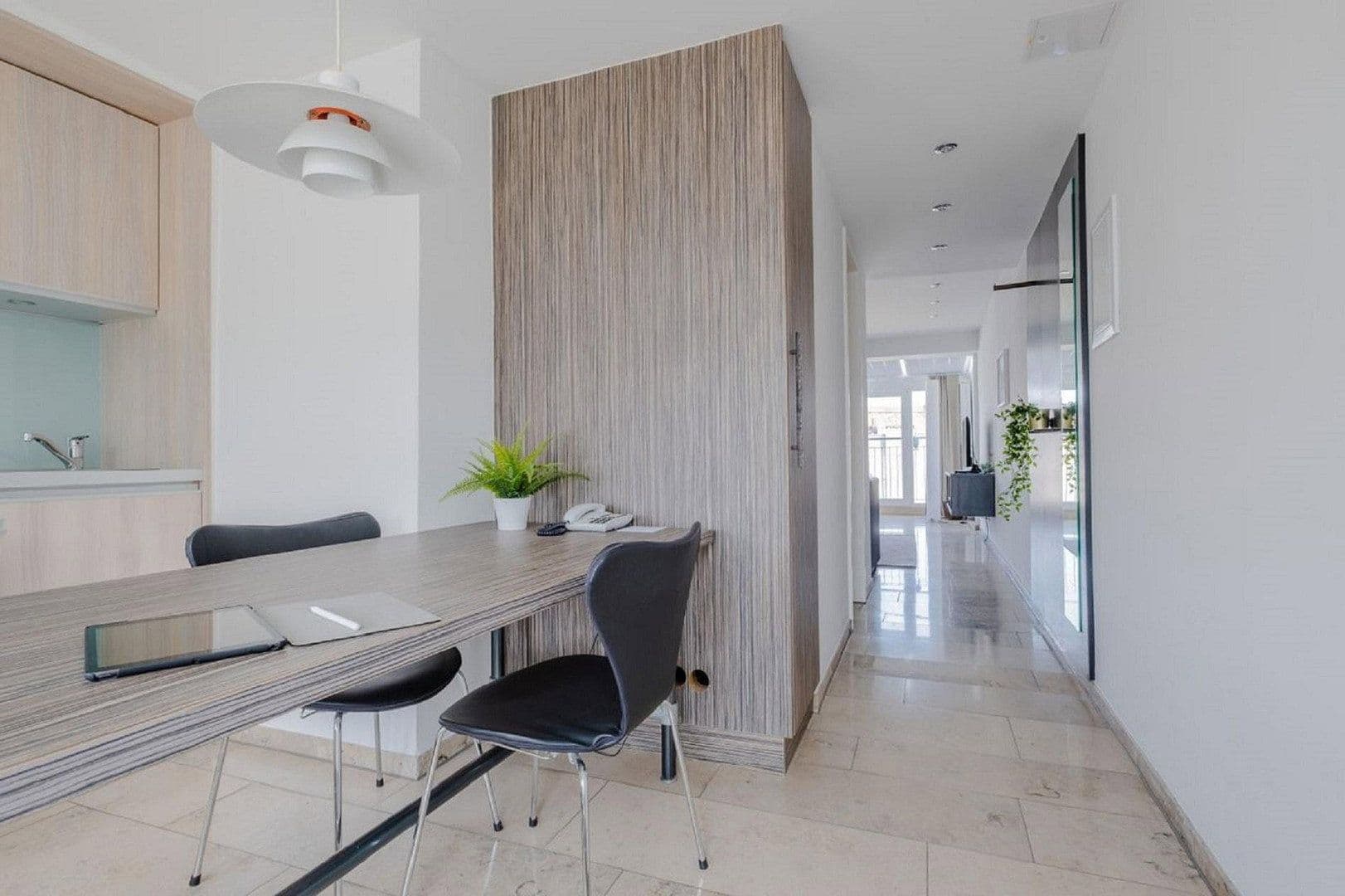 Prenájom bytu 2-izbový 51 m², Stephanienstraße 23, Düsseldorf, Severné Porýnie - Westfálsko Prenájom bytu 2-izbový 51 m², Stephanienstraße 23, Düsseldorf, Severné Porýnie - Westfálsko