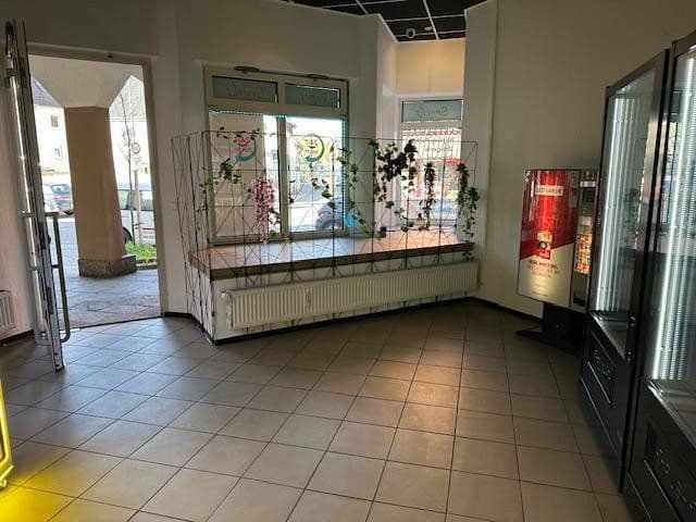 Prenájom nebytového priestoru 50 m², Obersulm, Bádensko-Wurttembersko Prenájom nebytového priestoru 50 m², Obersulm, Bádensko-Wurttembersko