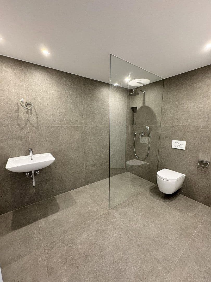 Prenájom bytu 3-izbový 75 m², Waldburgstr., Bonn, Severné Porýnie - Westfálsko Prenájom bytu 3-izbový 75 m², Waldburgstr., Bonn, Severné Porýnie - Westfálsko