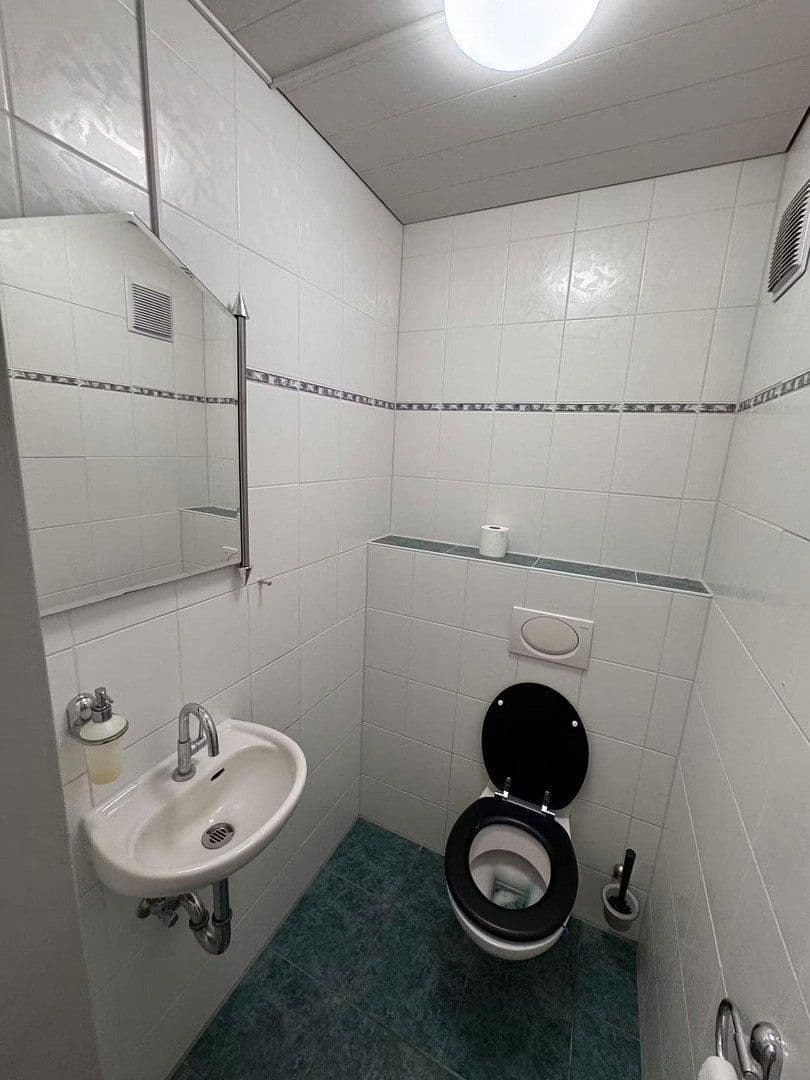 Prenájom bytu 1-izbový 23 m², Augsburger Str 91/5, Augsburg, Bavorsko Prenájom bytu 1-izbový 23 m², Augsburger Str 91/5, Augsburg, Bavorsko