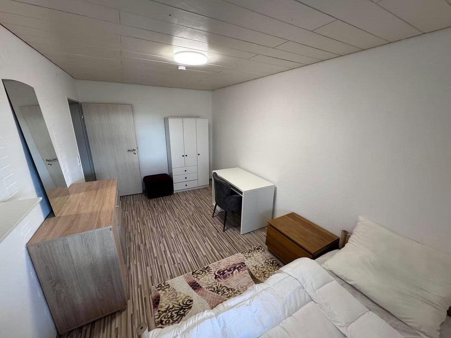 Prenájom bytu 1-izbový 23 m², Augsburger Str 91/5, Augsburg, Bavorsko Prenájom bytu 1-izbový 23 m², Augsburger Str 91/5, Augsburg, Bavorsko