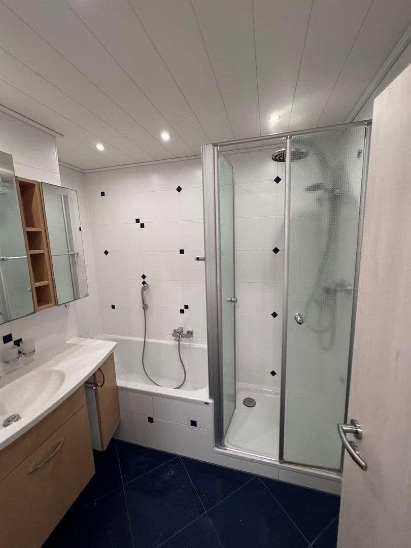 Prenájom bytu 1-izbový 23 m², Augsburger Str 91/5, Augsburg, Bavorsko Prenájom bytu 1-izbový 23 m², Augsburger Str 91/5, Augsburg, Bavorsko