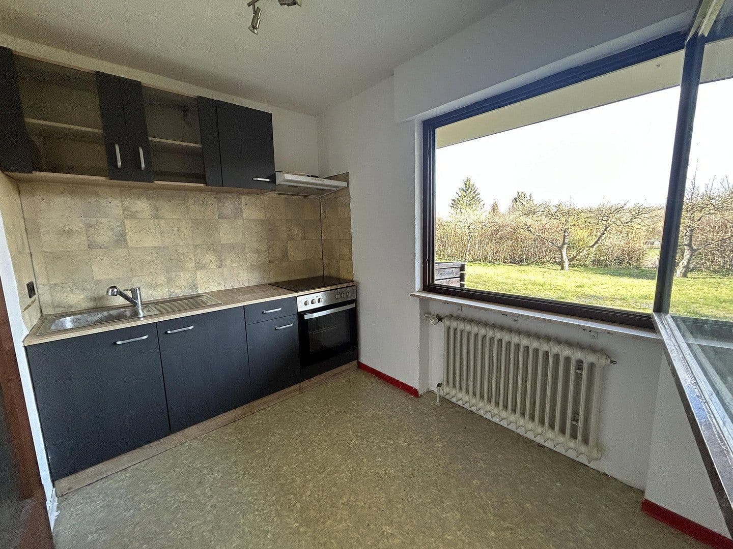 Predaj domu 266 m², pozemek 1.039 m², Herbrechtingen, Bádensko-Wurttembersko Predaj domu 266 m², pozemek 1.039 m², Herbrechtingen, Bádensko-Wurttembersko