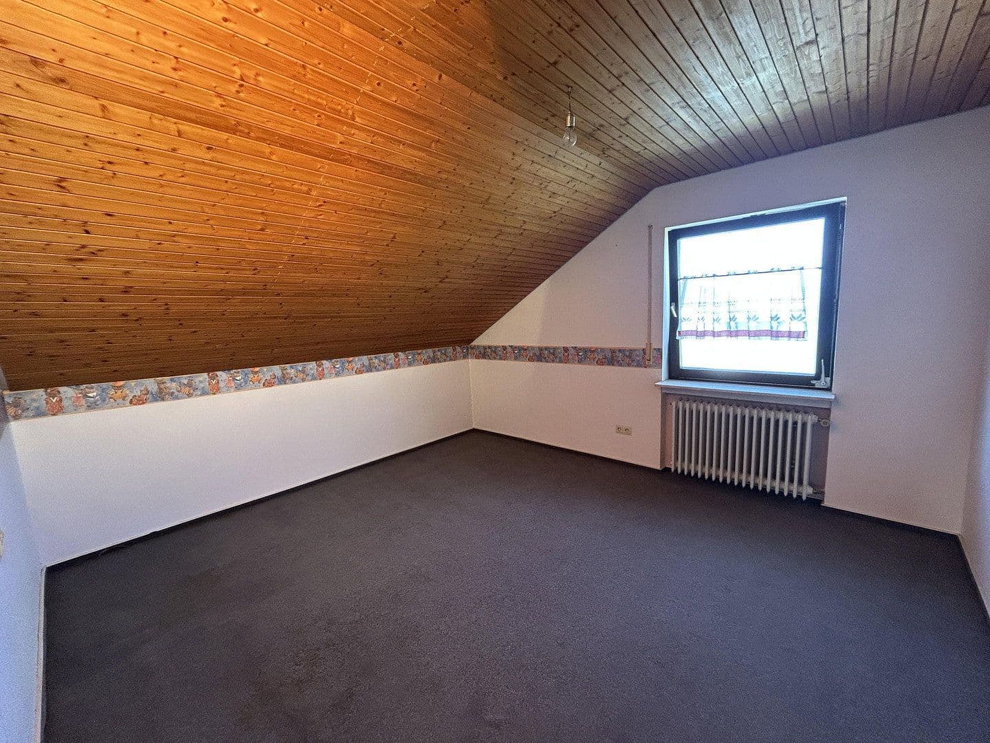 Predaj domu 266 m², pozemek 1.039 m², Herbrechtingen, Bádensko-Wurttembersko Predaj domu 266 m², pozemek 1.039 m², Herbrechtingen, Bádensko-Wurttembersko