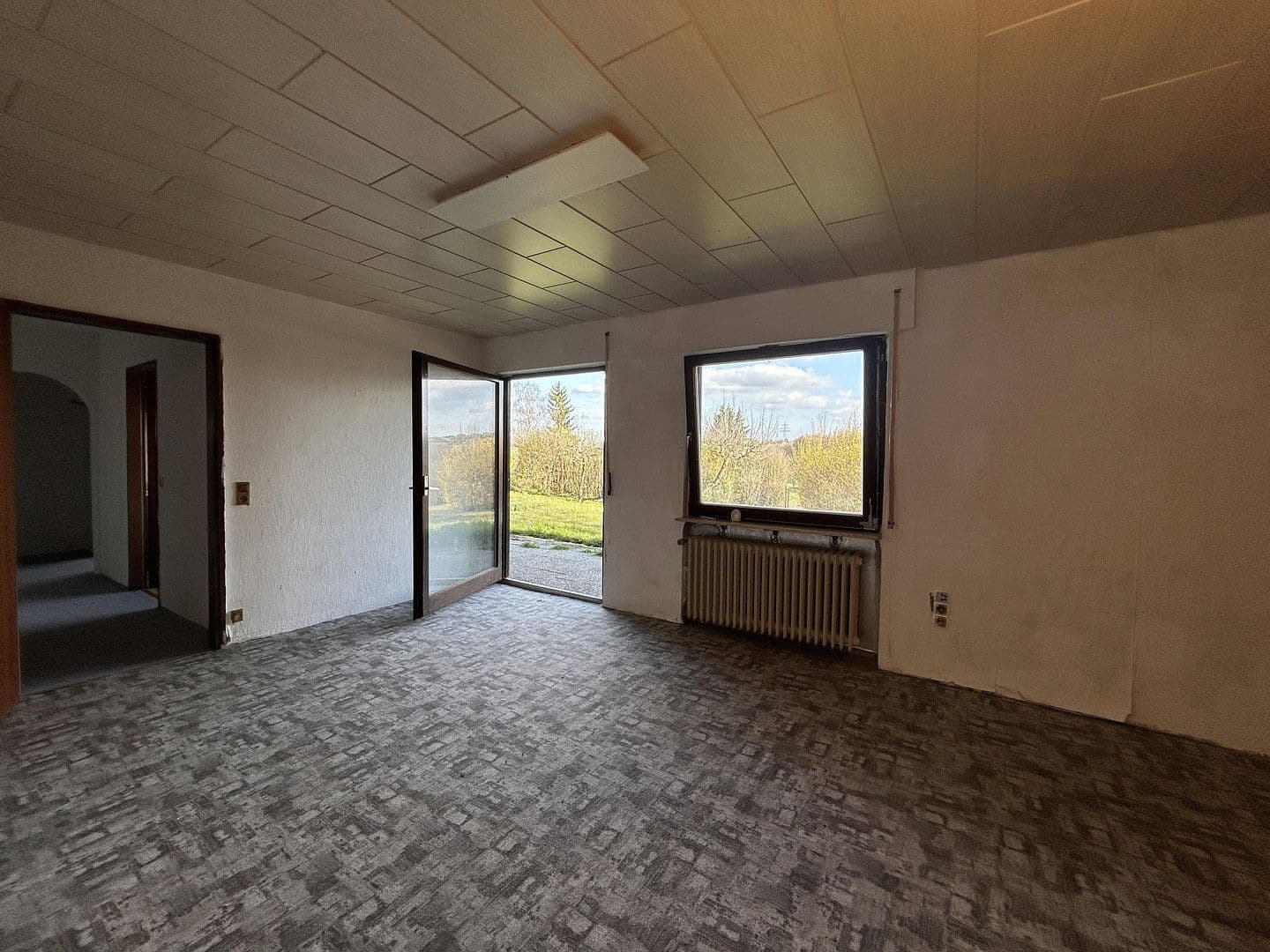 Predaj domu 266 m², pozemek 1.039 m², Herbrechtingen, Bádensko-Wurttembersko Predaj domu 266 m², pozemek 1.039 m², Herbrechtingen, Bádensko-Wurttembersko