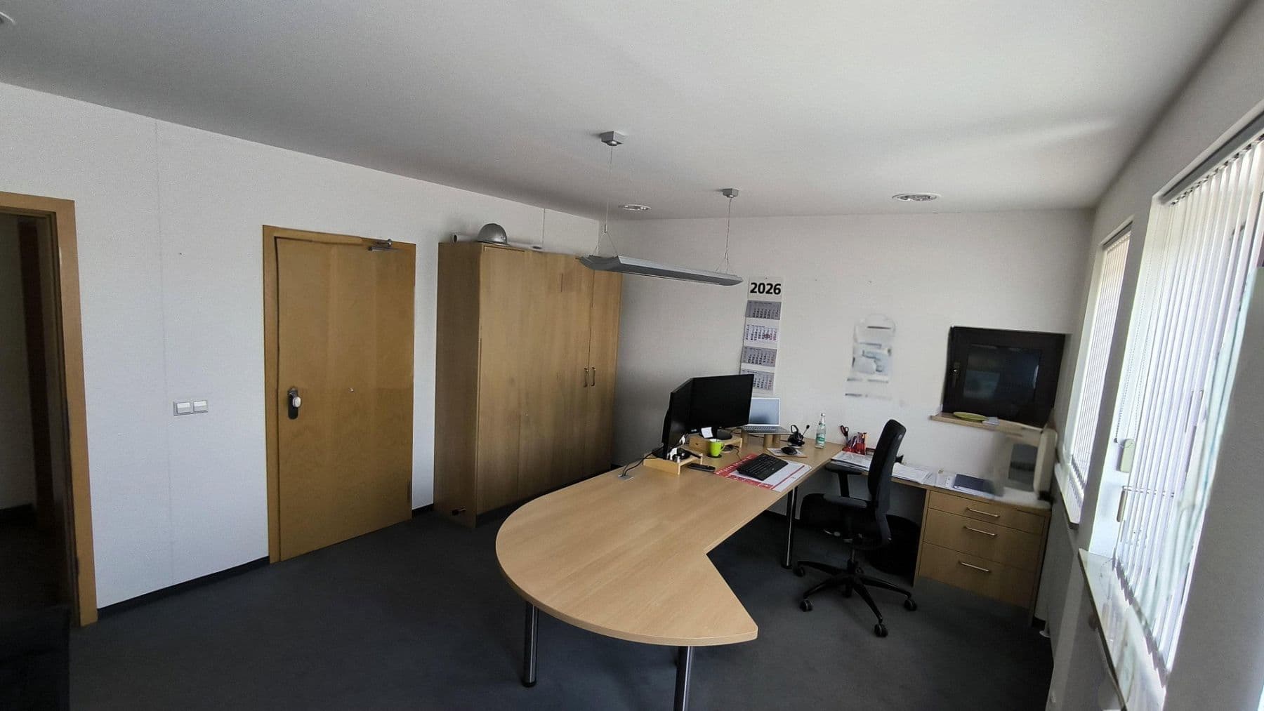 Prenájom kancelárie 206 m², Raiffeisenstr. 2, Bodenkirchen, Bavorsko Prenájom kancelárie 206 m², Raiffeisenstr. 2, Bodenkirchen, Bavorsko